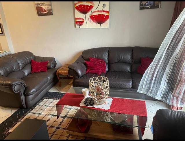 2 BEDROOM APARTMENT FOR SALE IN THE ORCHARDS